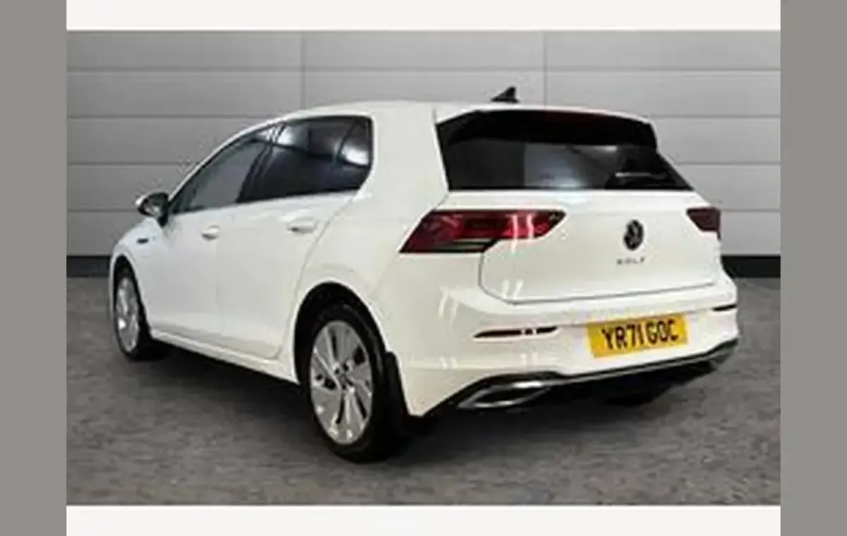 Used VW Golf VIII Style 147 HP (108 kW) 2021 White Hatchback