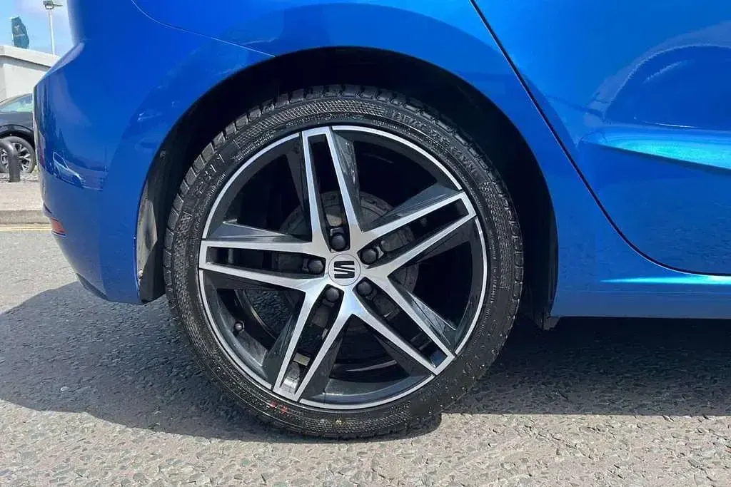 Used Seat Ibiza FR 95 HP (69 kW) 2022 Blue Hatchback