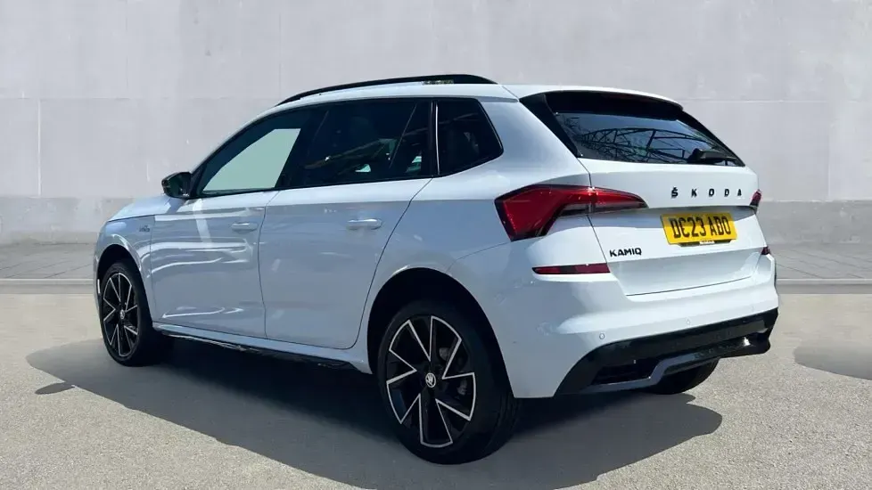 Used Skoda Kamiq Monte Carlo 150 HP (110 kW) 2023 Moon white metallic SUV