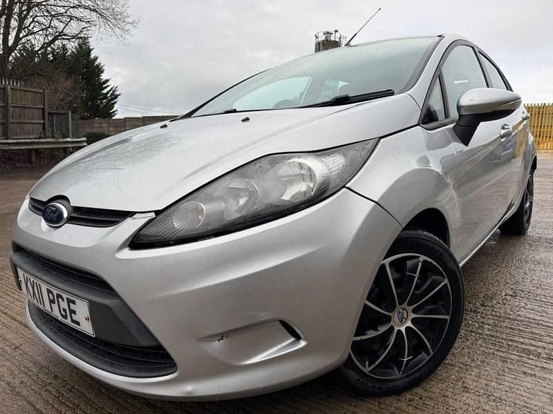 Silver Used 2011 Ford Fiesta Hatchback | £1,895 (Good price) - Image 1/4