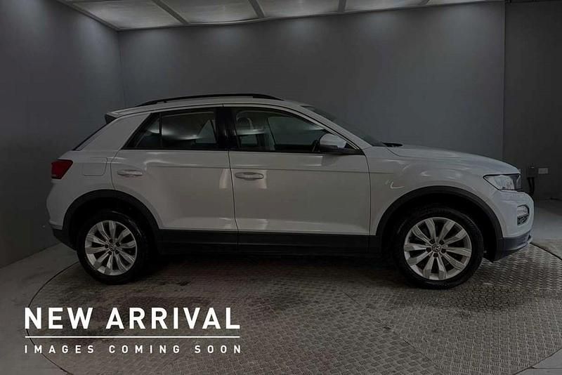 Used VW T-Roc SE 150 HP (110 kW) 2018 Silver SUV