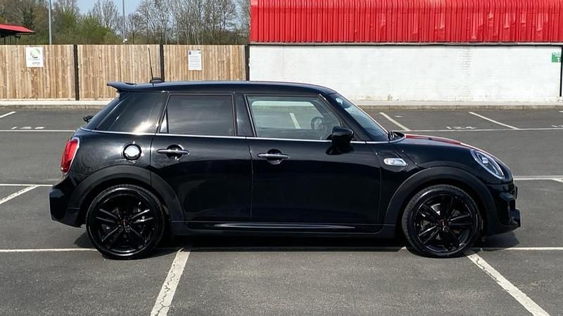Used Mini Cooper S Hatch 189 HP (139 kW) 2020 Black Hatchback