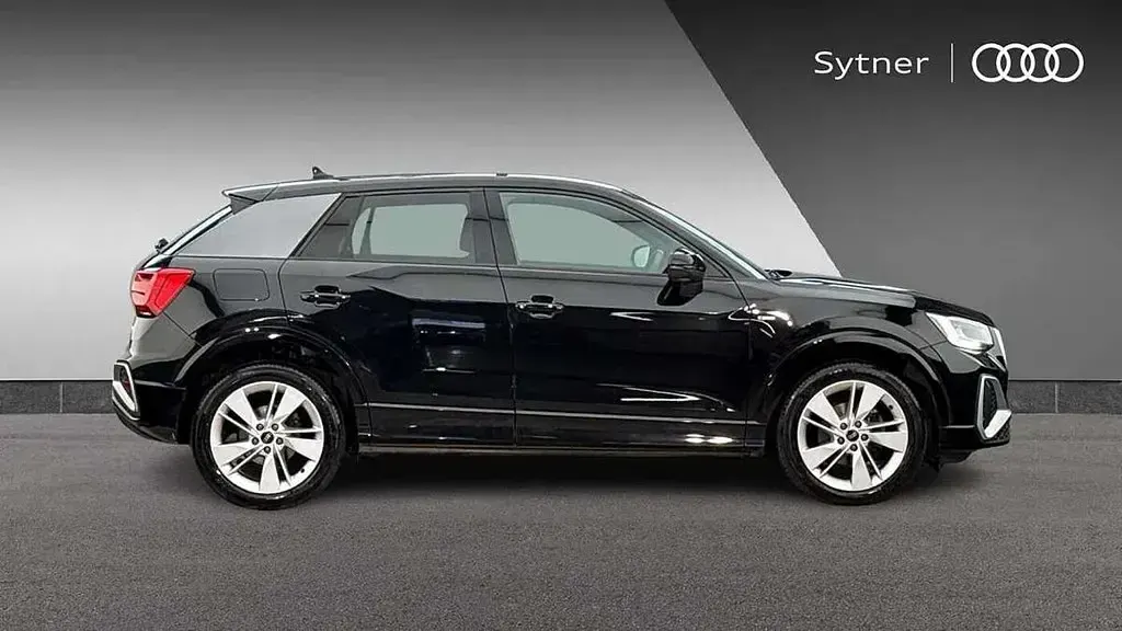 Second-hand Audi Q2 S-Line 2023 SUV