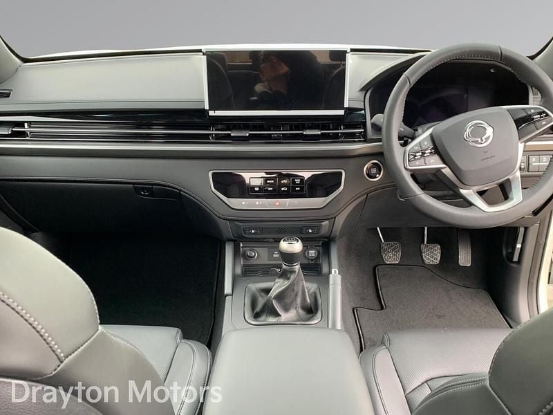 New Ssangyong (KGM) Musso 202 HP (148 kW) 2026 White Pickup