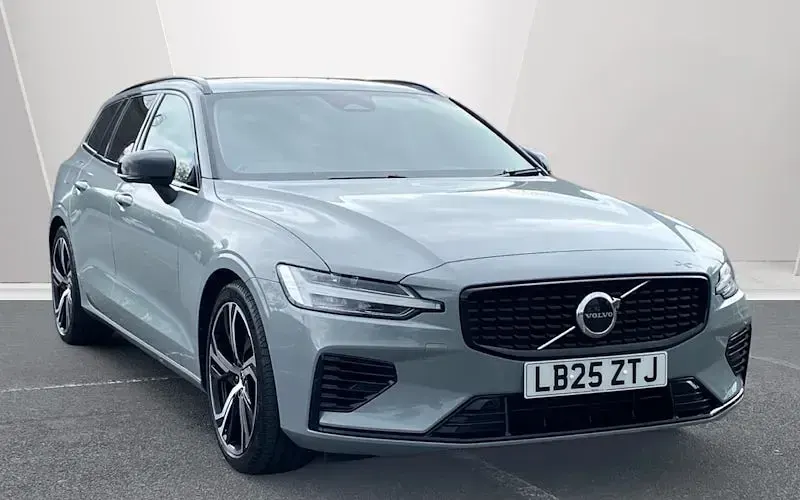 Used Volvo V60 Plus 350 HP (257 kW) 2025 Grey Estate