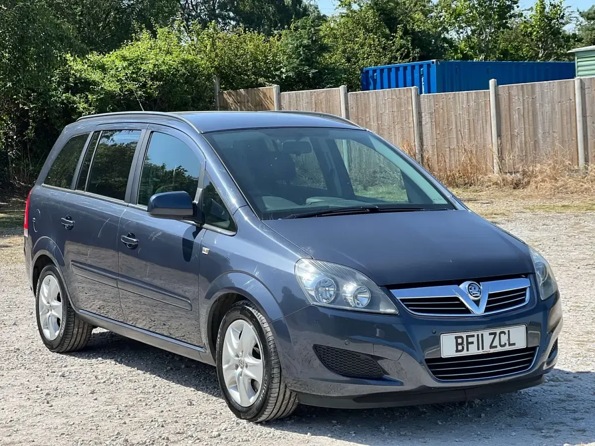 Used Vauxhall Zafira 125 HP (91 kW) 2011 Blue MPV
