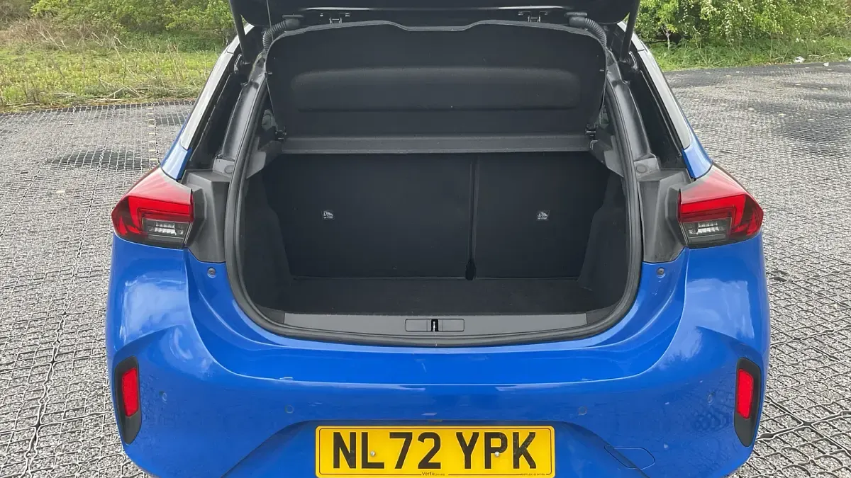 Used Vauxhall Corsa Ultimate 101 HP (74 kW) 2022 Blue Hatchback