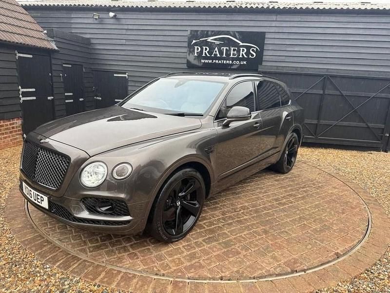 Used Bentley Bentayga 608 HP (447 kW) 2016 Grey SUV