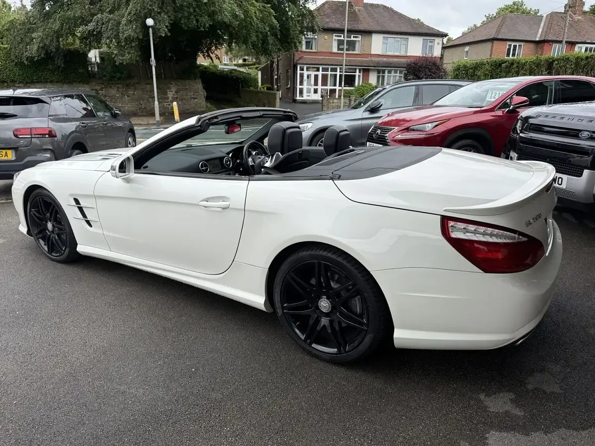 Used Mercedes SL500 AMG 428 HP (314 kW) 2015 White Cabriolet