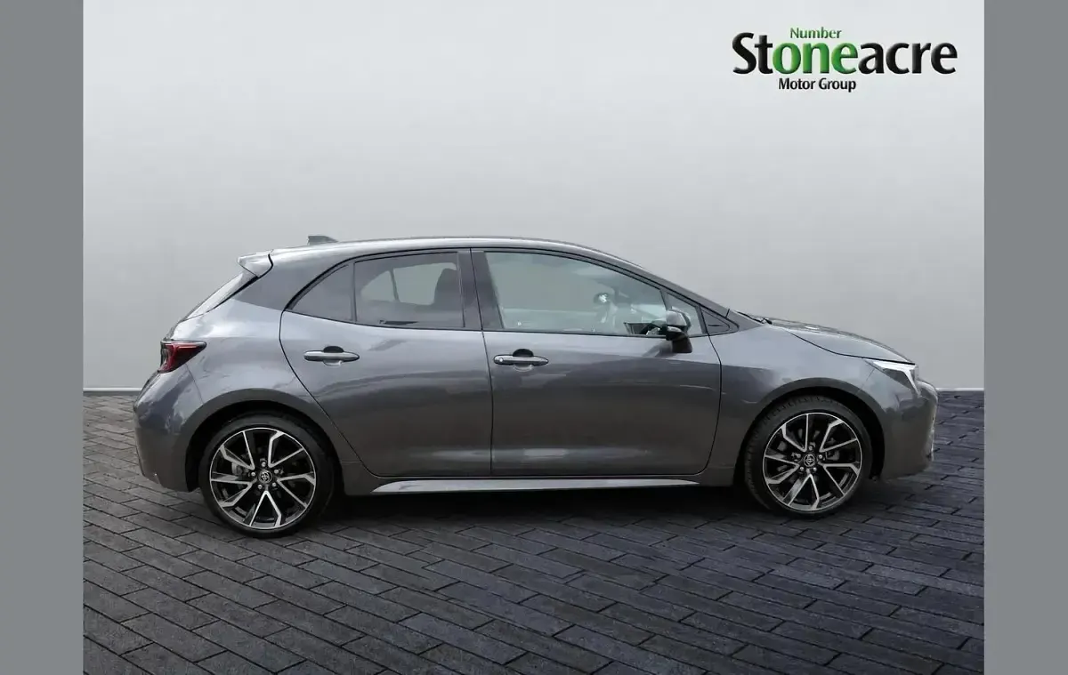 Used Toyota Corolla 196 HP (144 kW) 2023 Grey/black Hatchback