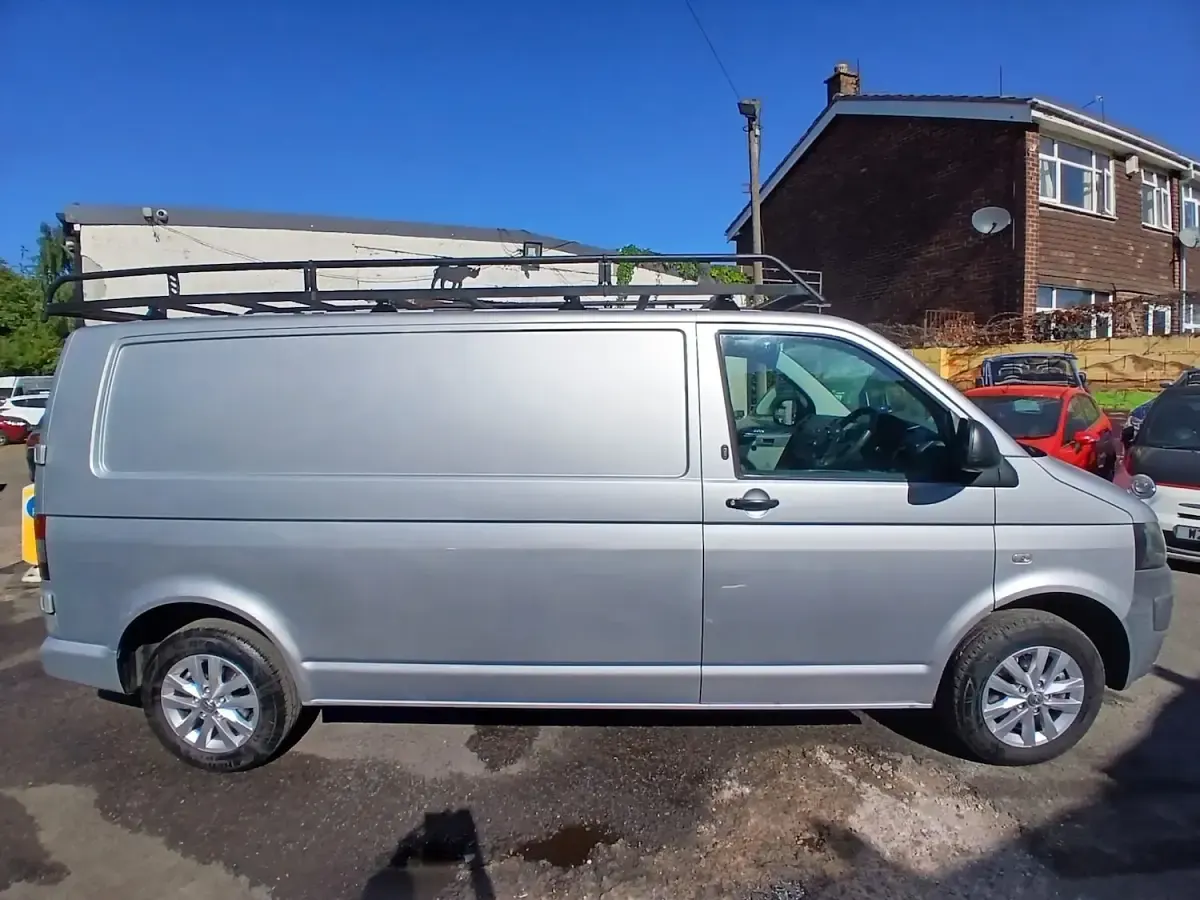 Used VW T5 102 HP (75 kW) 2011 Silver Van