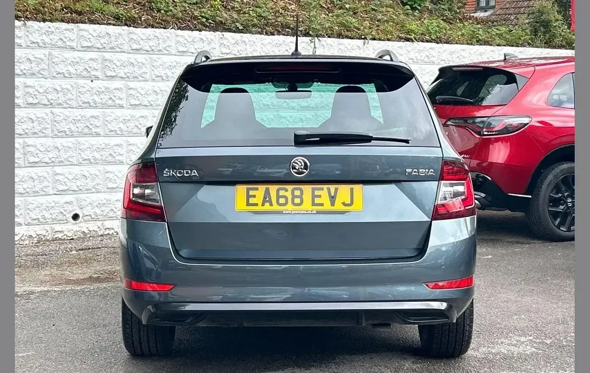 Used Skoda Fabia Monte Carlo 94 HP (69 kW) 2018 Grey Estate
