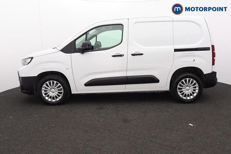 Used Toyota Proace 2025 White MPV
