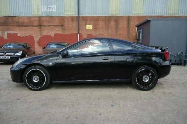 Used Toyota Celica 140 HP (102 kW) 2001 Hatchback