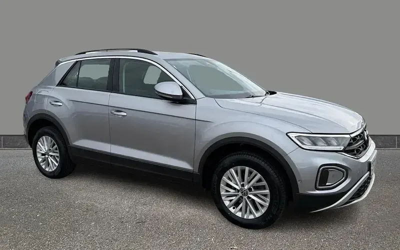 Used VW T-Roc Life 110 HP (80 kW) 2023 SUV