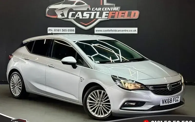 Used Vauxhall Astra Elite 200 HP (147 kW) 2018 Hatchback