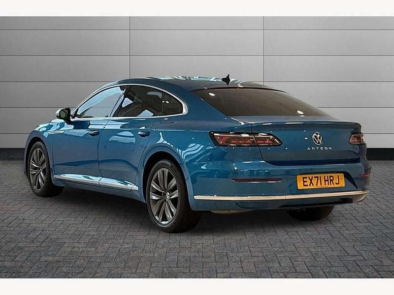 Usado VW Arteon Elegance 150 HP (110 kW) 2021 Azul Citadino