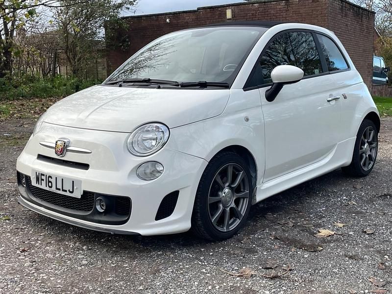 Used Abarth 500C 143 HP (105 kW) 2016 White Cabriolet
