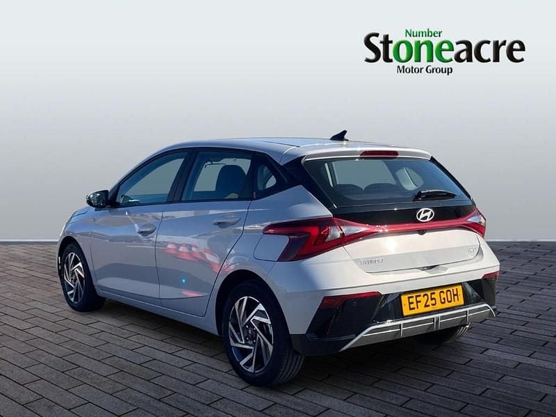 Used Hyundai i20 Advanced 100 HP (73 kW) 2025 Grey Hatchback