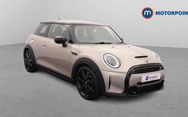 Usado Mini Cooper S Exclusive 178 HP (130 kW) 2021 Cinzento Citadino