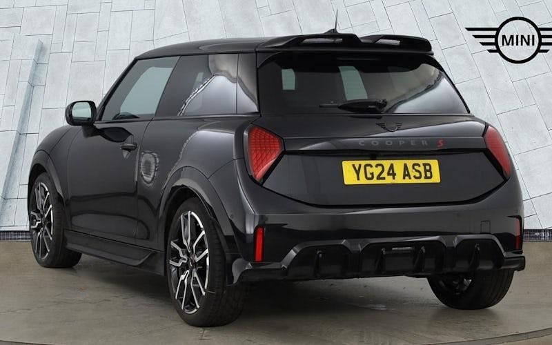 Used Mini Cooper Sport 150 kW (204 HP) 2026 Hatchback