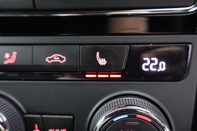 Used Seat Ateca XCELLENCE 150 HP (110 kW) 2018 Silver SUV