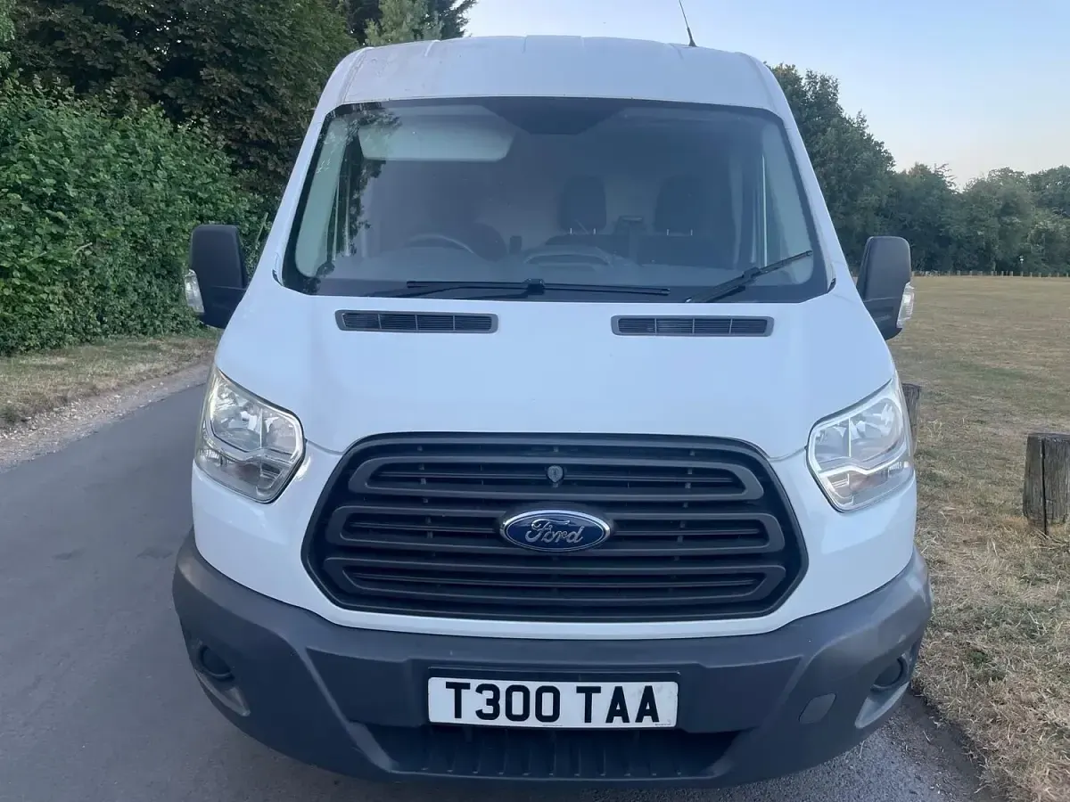 Used Ford Transit 100 HP (73 kW) 2016 White Van