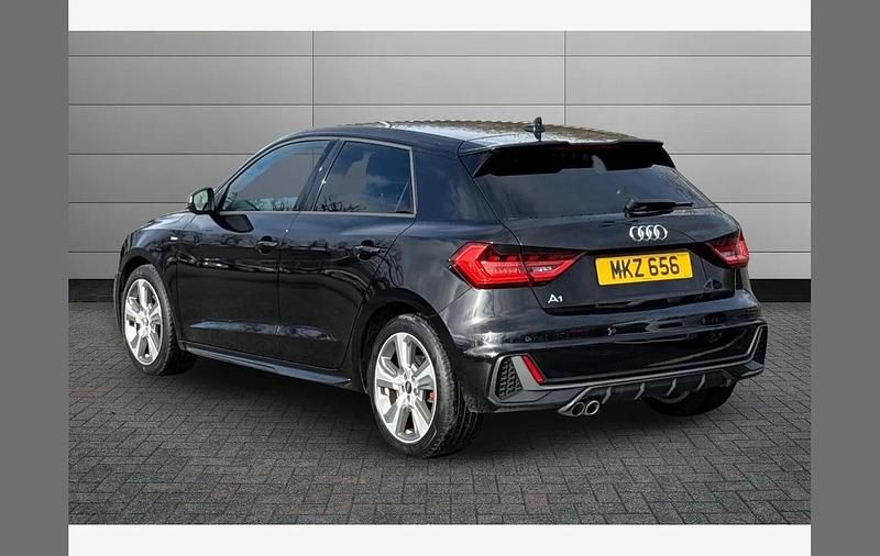 Used Audi A1 Competition 200 HP (147 kW) 2020 Black SUV