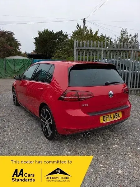 Used VW Golf VII GTD 150 HP (110 kW) 2014 Red Hatchback