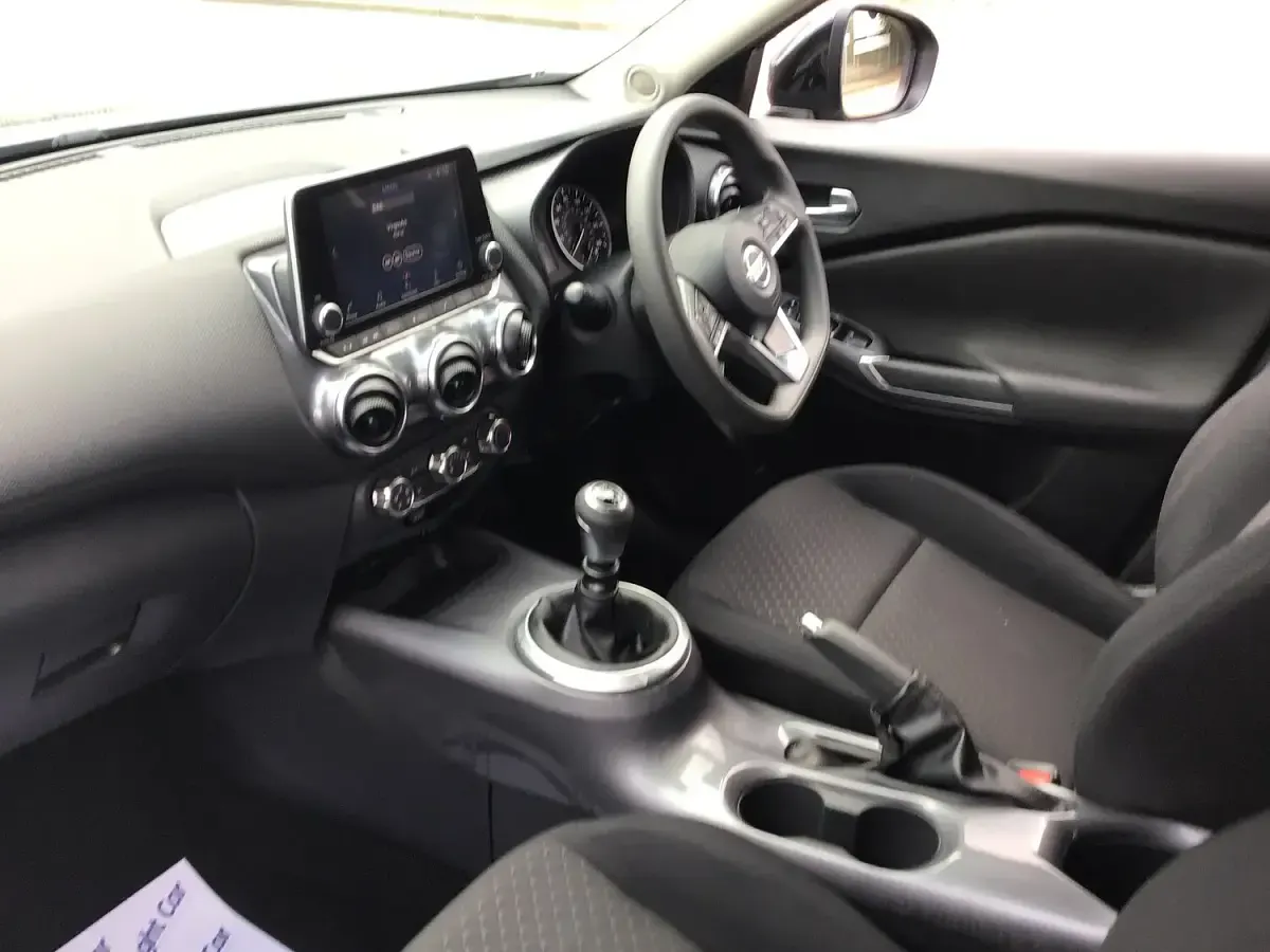 Used Nissan Juke Acenta 114 HP (83 kW) 2022 Grey SUV