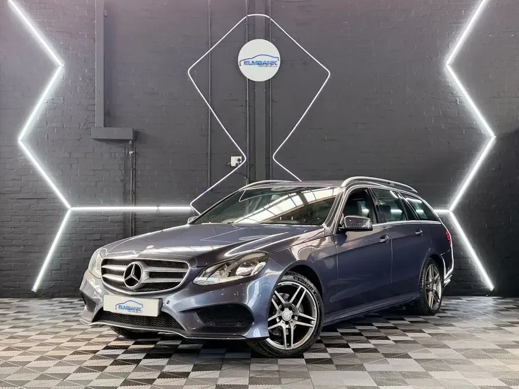 Used Mercedes E220 AMG line 177 HP (130 kW) 2015 Blue Estate