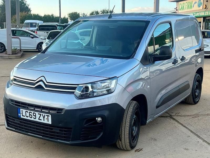 Grey Used 2020 Citroën Berlingo MPV | £6,450 (Good price) - Image 1/4