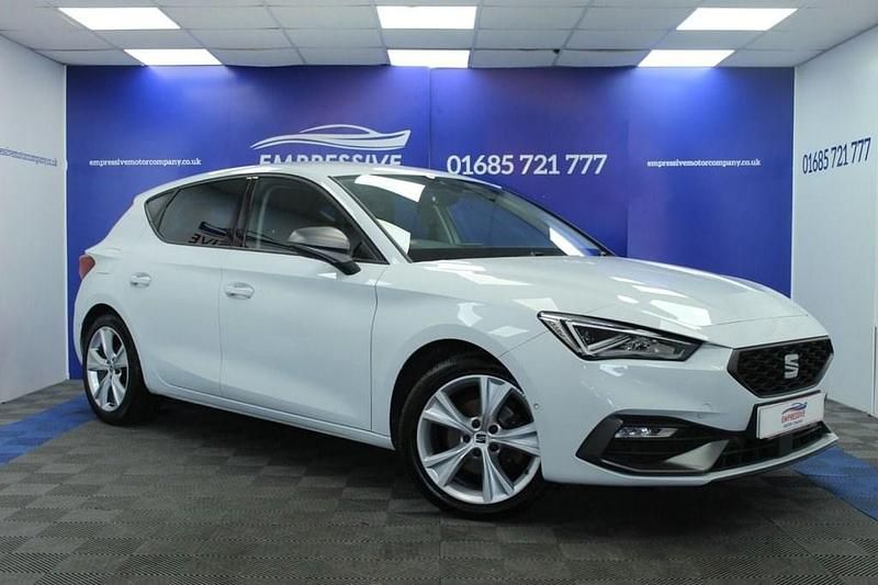 Used Seat Leon FR 130 HP (95 kW) 2020 White Hatchback