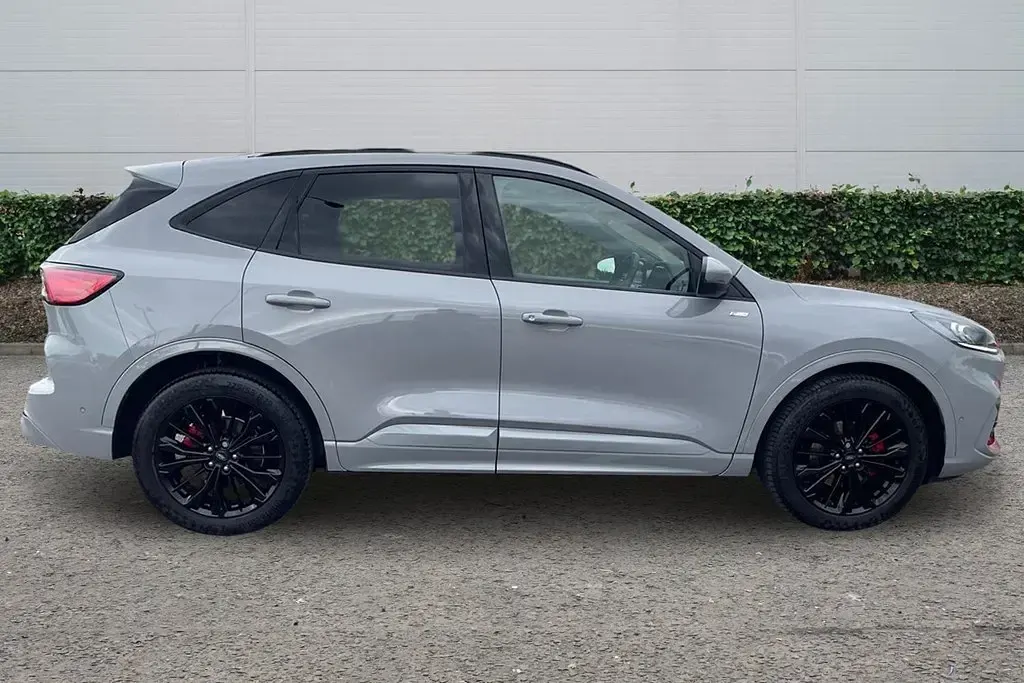 Used Ford Kuga 190 HP (139 kW) 2023 Grey SUV