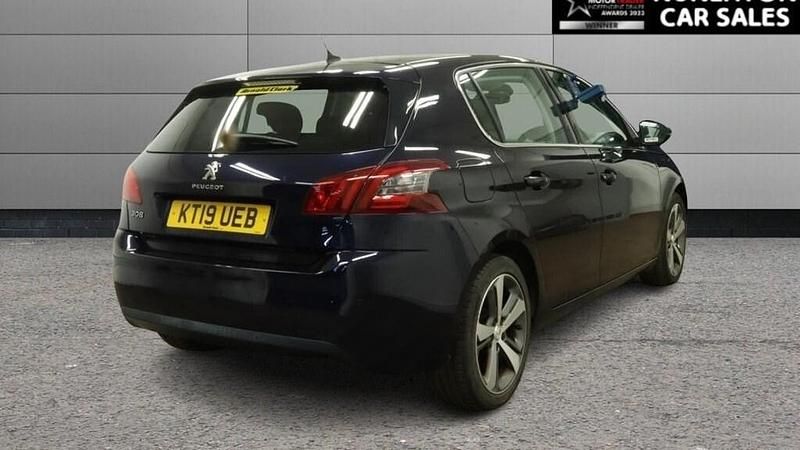 Used Peugeot 308 Allure 130 HP (95 kW) 2019 Blue Hatchback