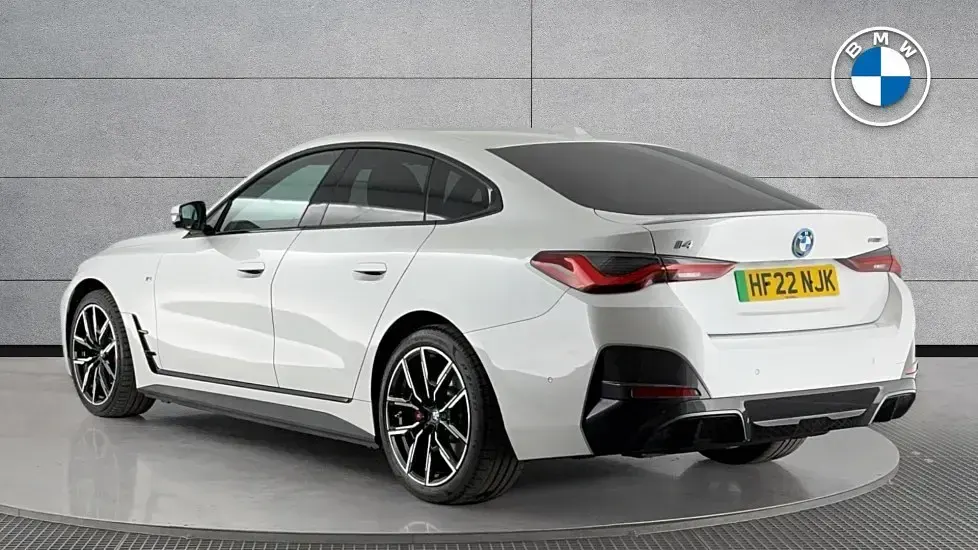 Used BMW i4 M Sport 246 kW (335 HP) 2022 White Sedan
