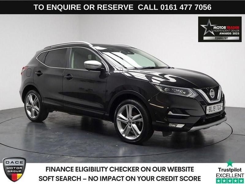 Black Used 2019 Nissan Qashqai N-Motion SUV | £9,990 (Good price) - Image 1/3