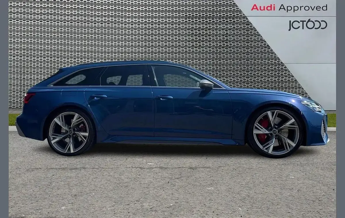 Used Audi RS6 Performance 620 HP (456 kW) 2025 Blue Estate