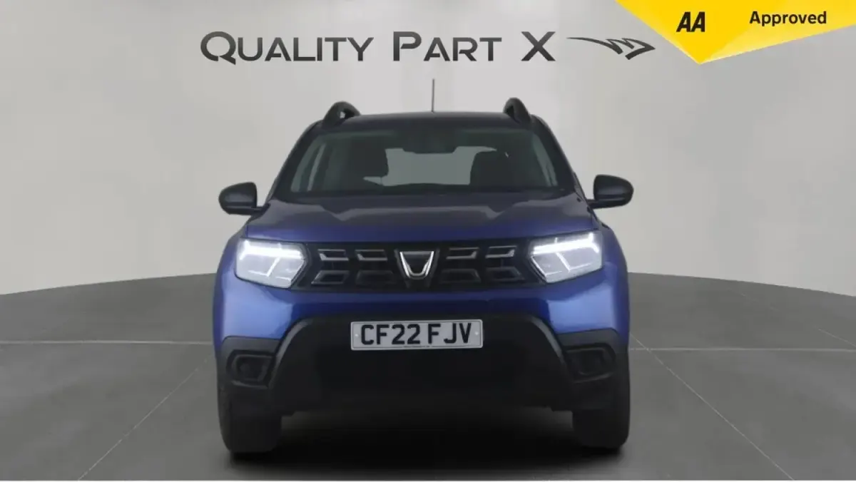 Begagnad Dacia Duster Essentiel 100 HK (73 kW) 2022 Blå SUV