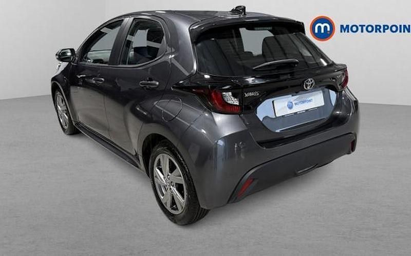 Used Toyota Yaris Hybrid 116 HP (85 kW) 2025 Grey Hatchback