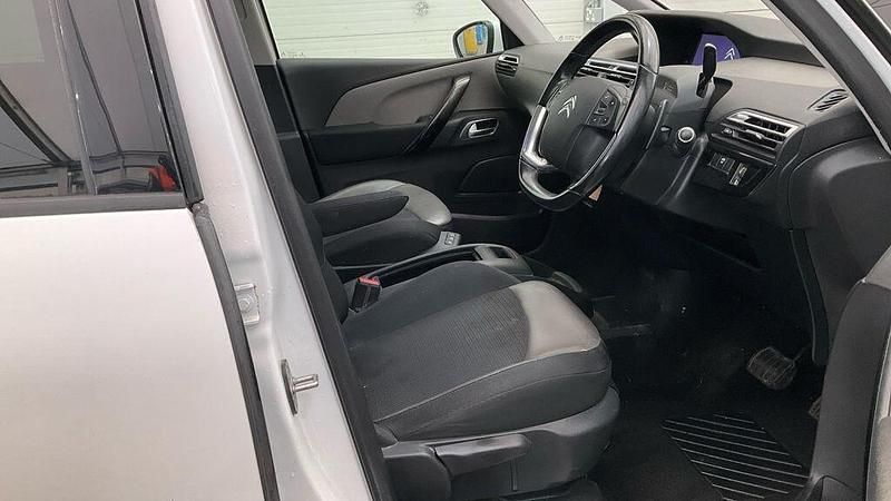 Used Citroën Grand C4 Picasso Flair 2017 White MPV