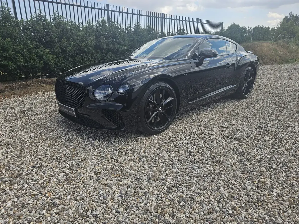 Used Bentley Continental 550 HP (404 kW) 2022 Black Coupe