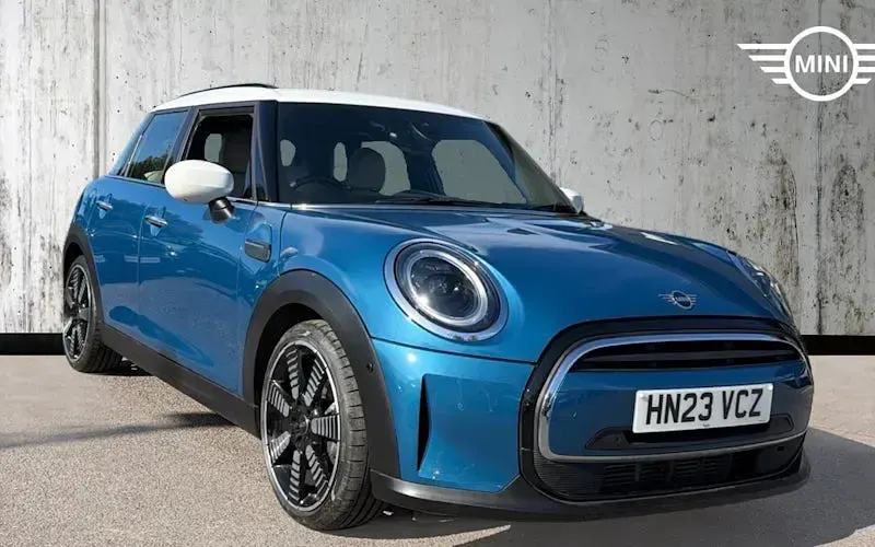 Used Mini Cooper Exclusive 136 HP (100 kW) 2023 Hatchback