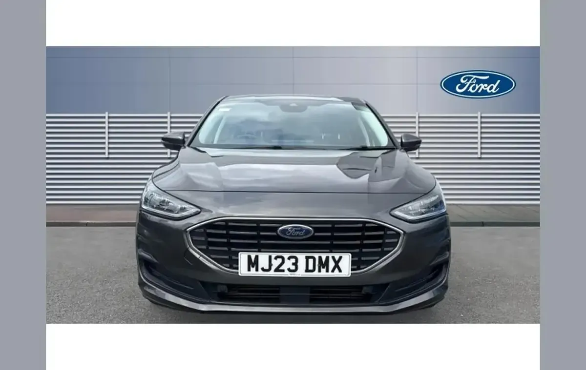 Used Ford Focus Titanium 125 HP (91 kW) 2023 Grey Hatchback