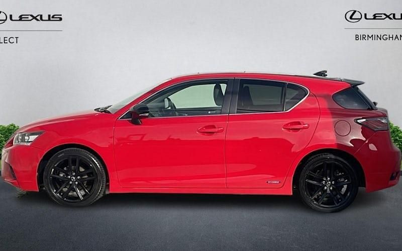 Used Lexus CT200h Sport Line 136 HP (100 kW) 2017 Hatchback