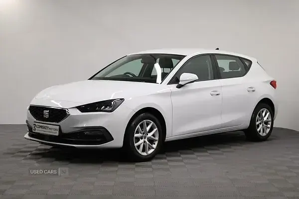 Used Seat Leon SE 110 HP (80 kW) 2023 White Hatchback