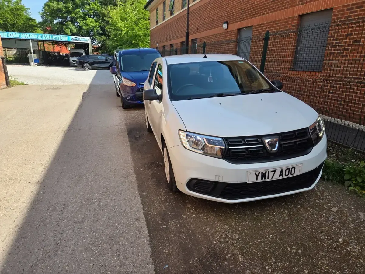 Używany Dacia Sandero Ambiance 2017 Biały Hatchback