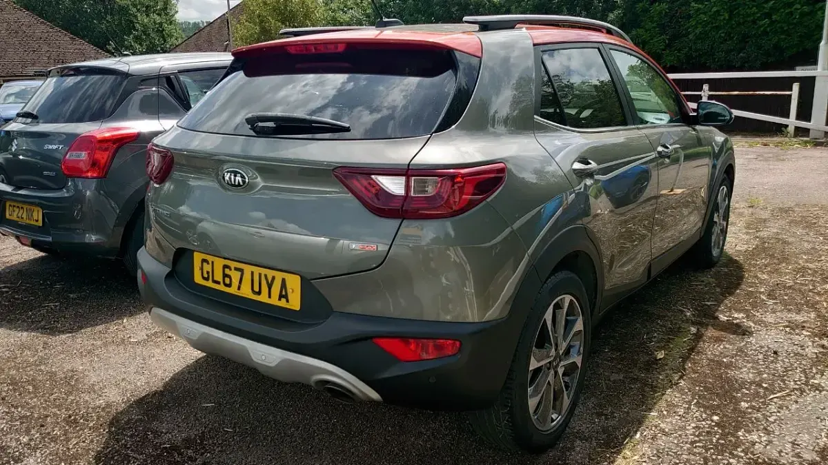 Used Kia Stonic First Edition 118 HP (86 kW) 2018 Grey SUV