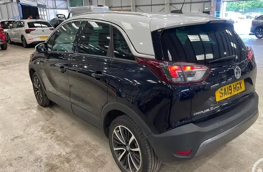 Usado Vauxhall Crossland X Elite 130 CV (95 kW) 2019 Azul SUV