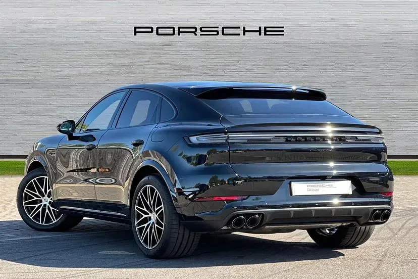 New Porsche Cayenne Black Edition 470 HP (345 kW) 2025 Black SUV